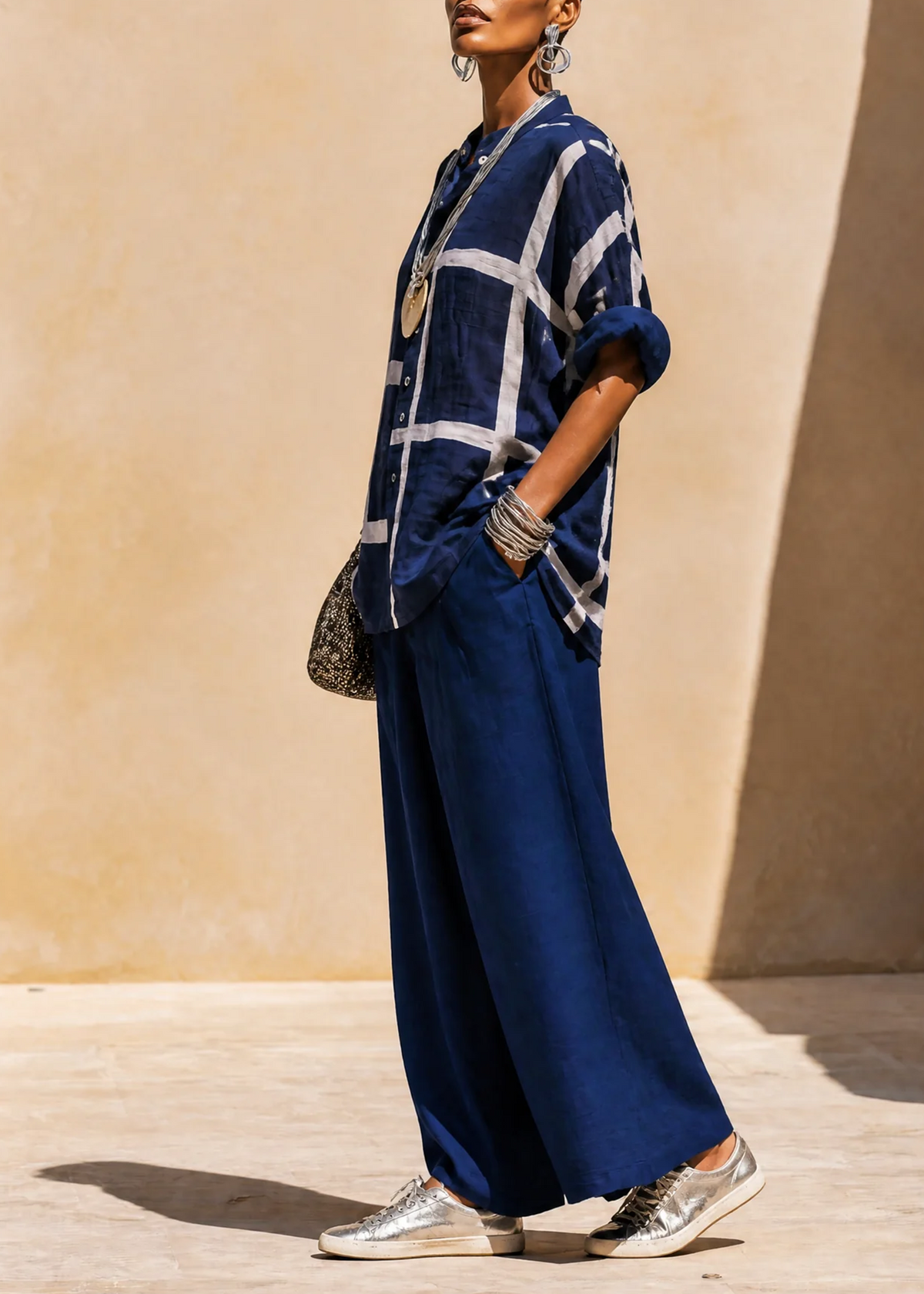 ISOLDE - ENSEMBLE CHEMISE AMPLE ET PANTALON DÉCONTACTÉ
