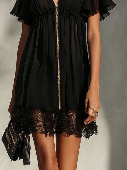 SILVIA – MINI-ROBE AVEC BORDURE EN DENTELLE ET FERMETURE ZIPPÉE